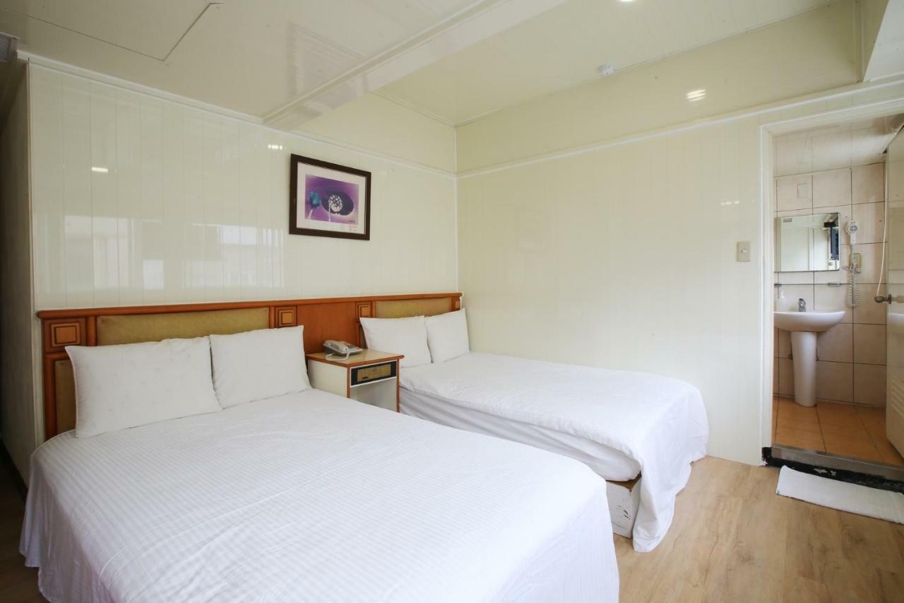 เดอะ ไลอ้อน โฮเต็ล Hotel หลัวตง ภายนอก รูปภาพ